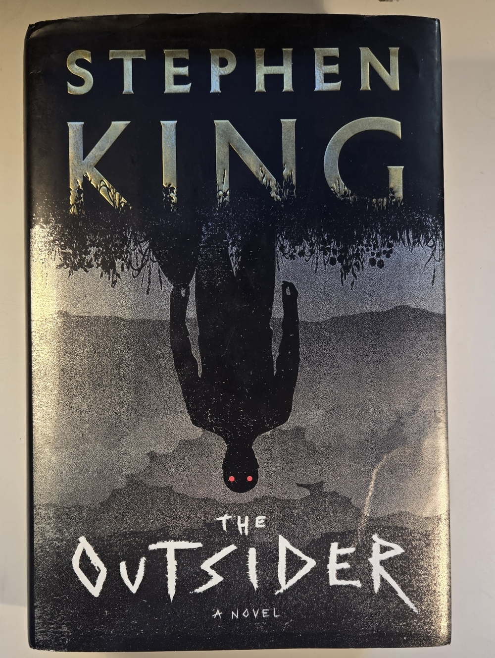Stephen King - The Outsider Hardcover Book